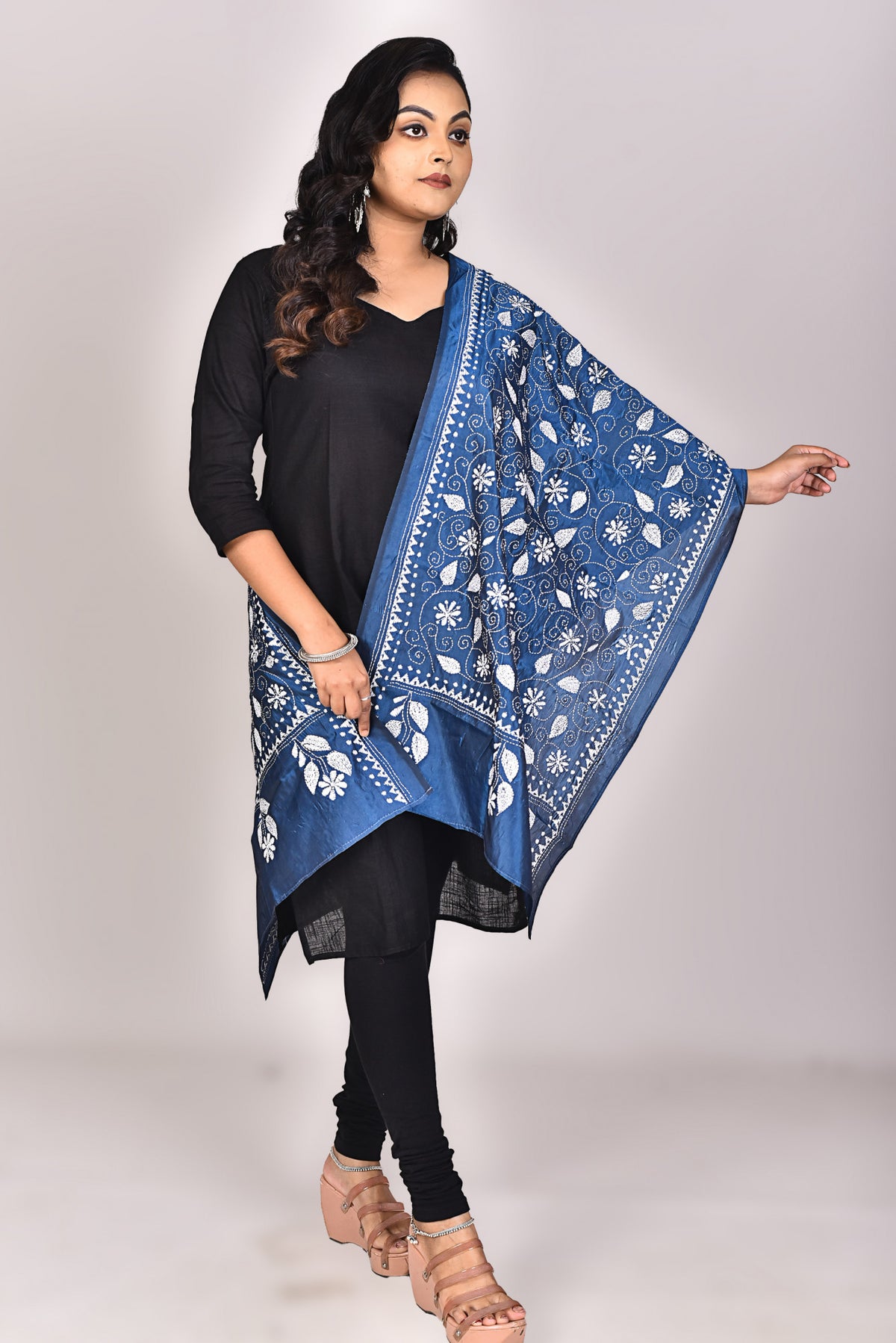 Women's Blended Silk Kantha Dupatta