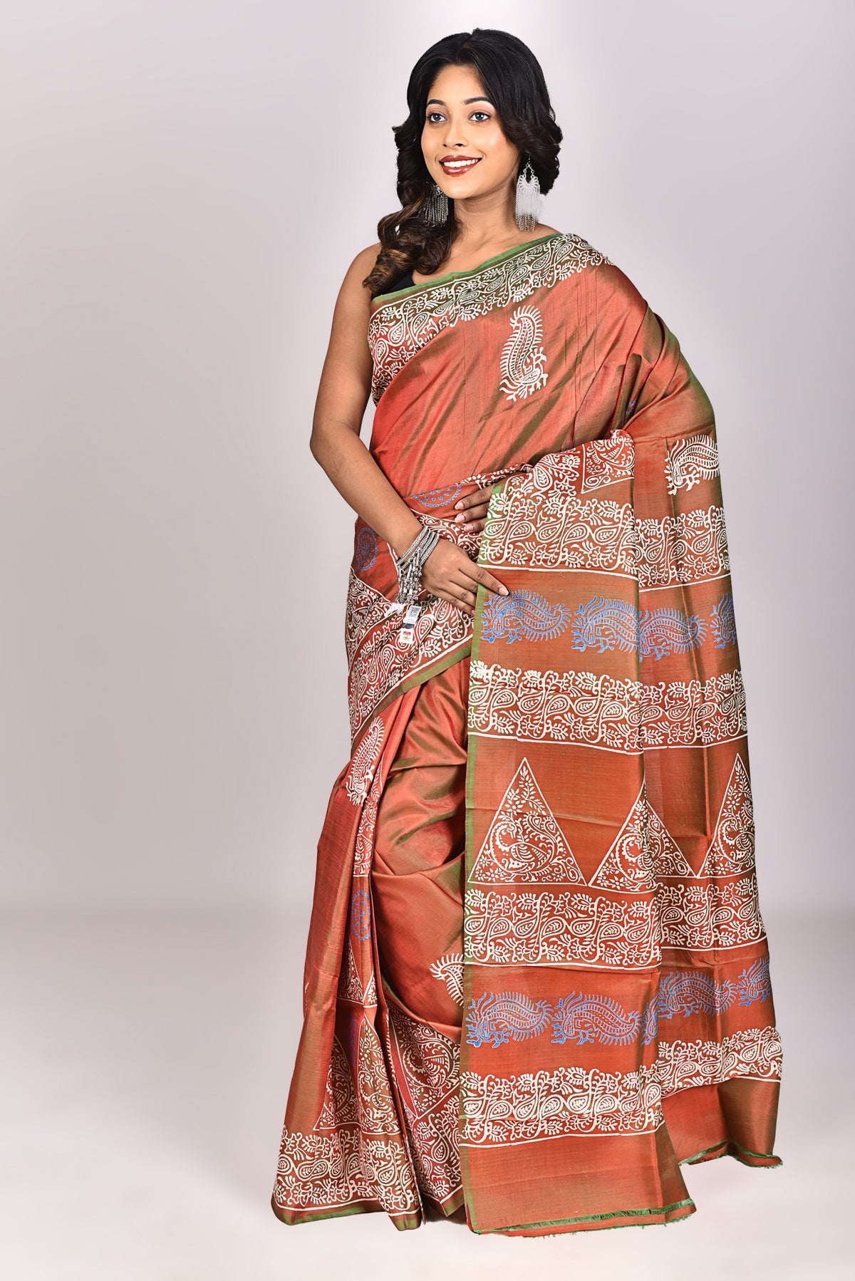 Women's Katan Silk Block Saree With Blouse Piece