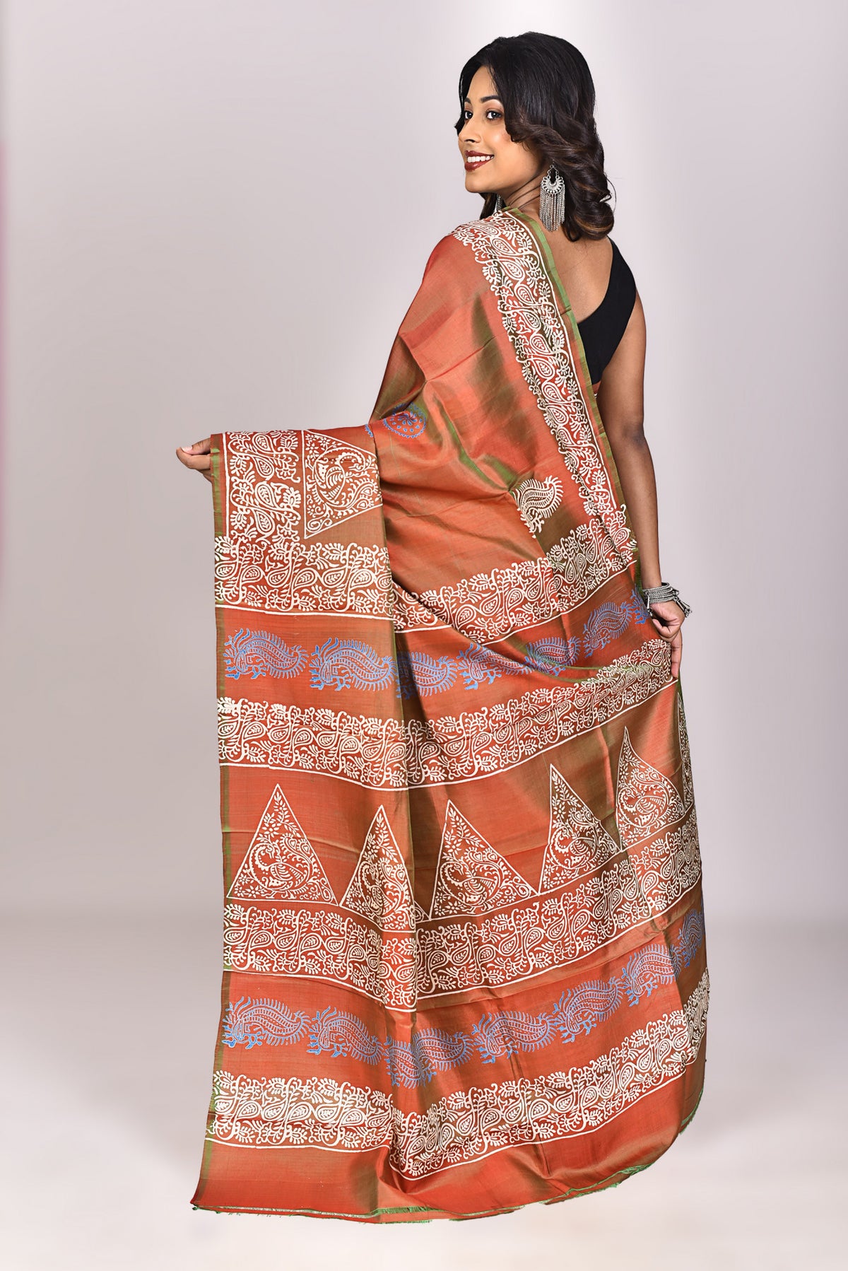Women's Katan Silk Block Saree With Blouse Piece