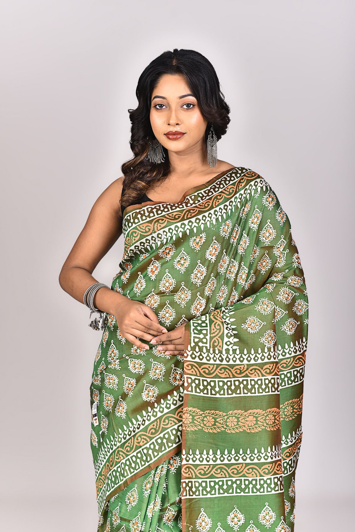 Women's Katan Silk Block Saree With Blouse Piece
