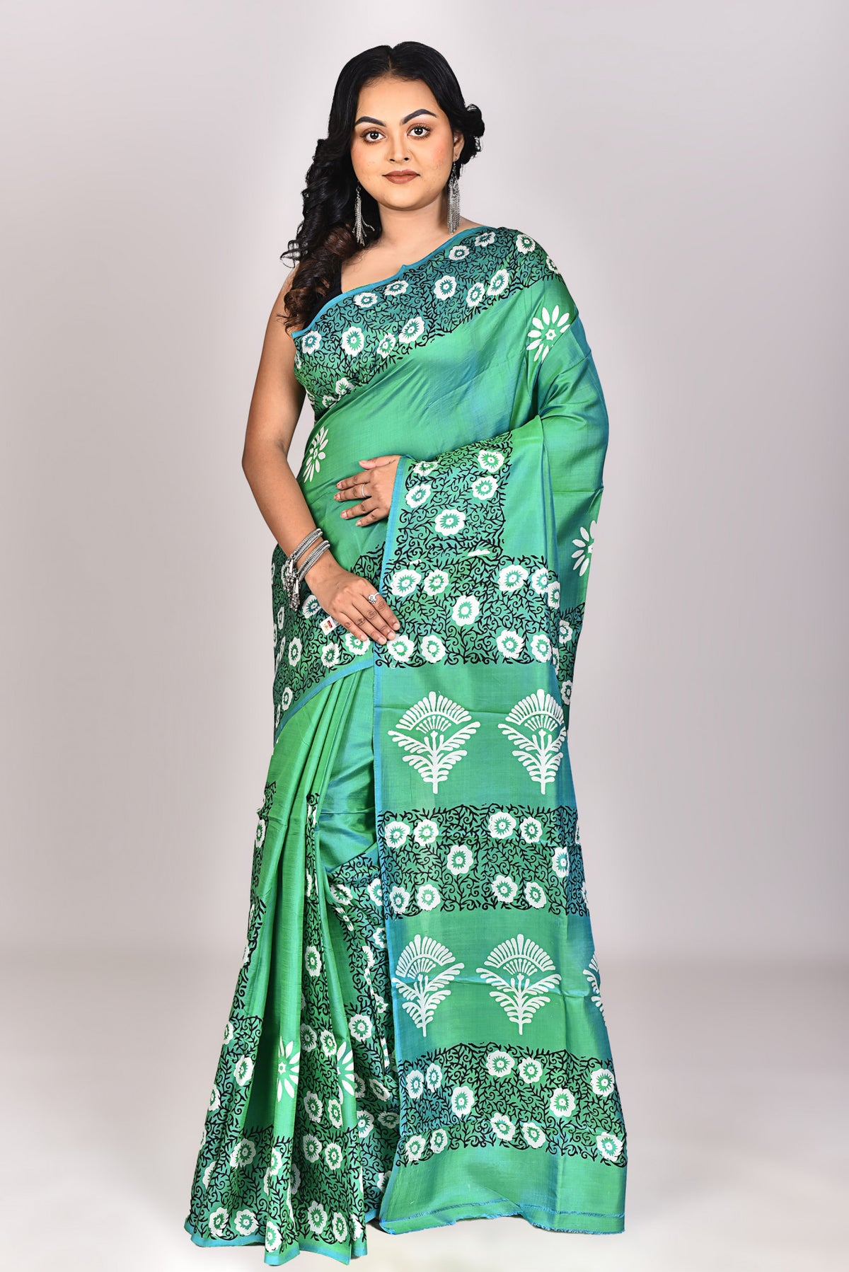 Women's Katan Silk Block Saree With Blouse Piece