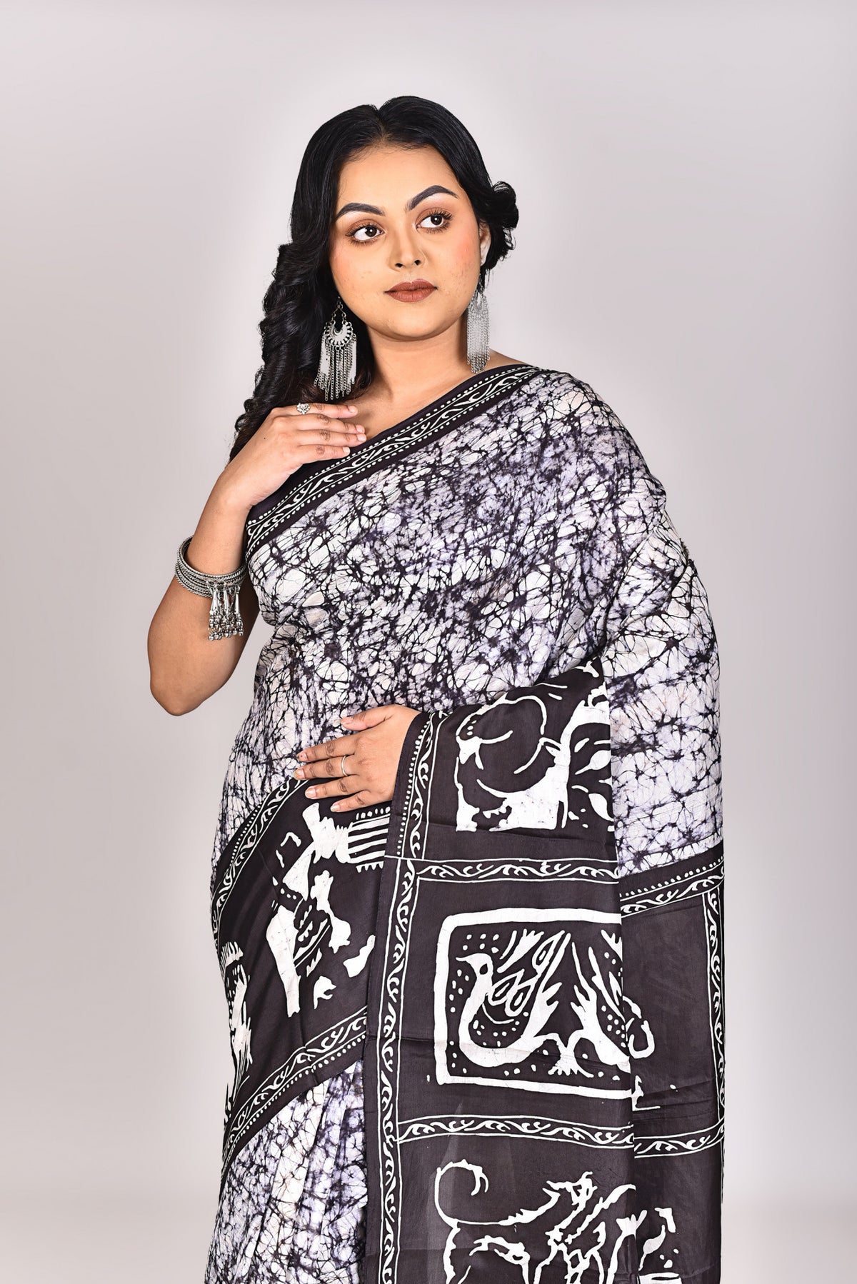Women's Katan Silk Handbatik Saree With Blouse Piece