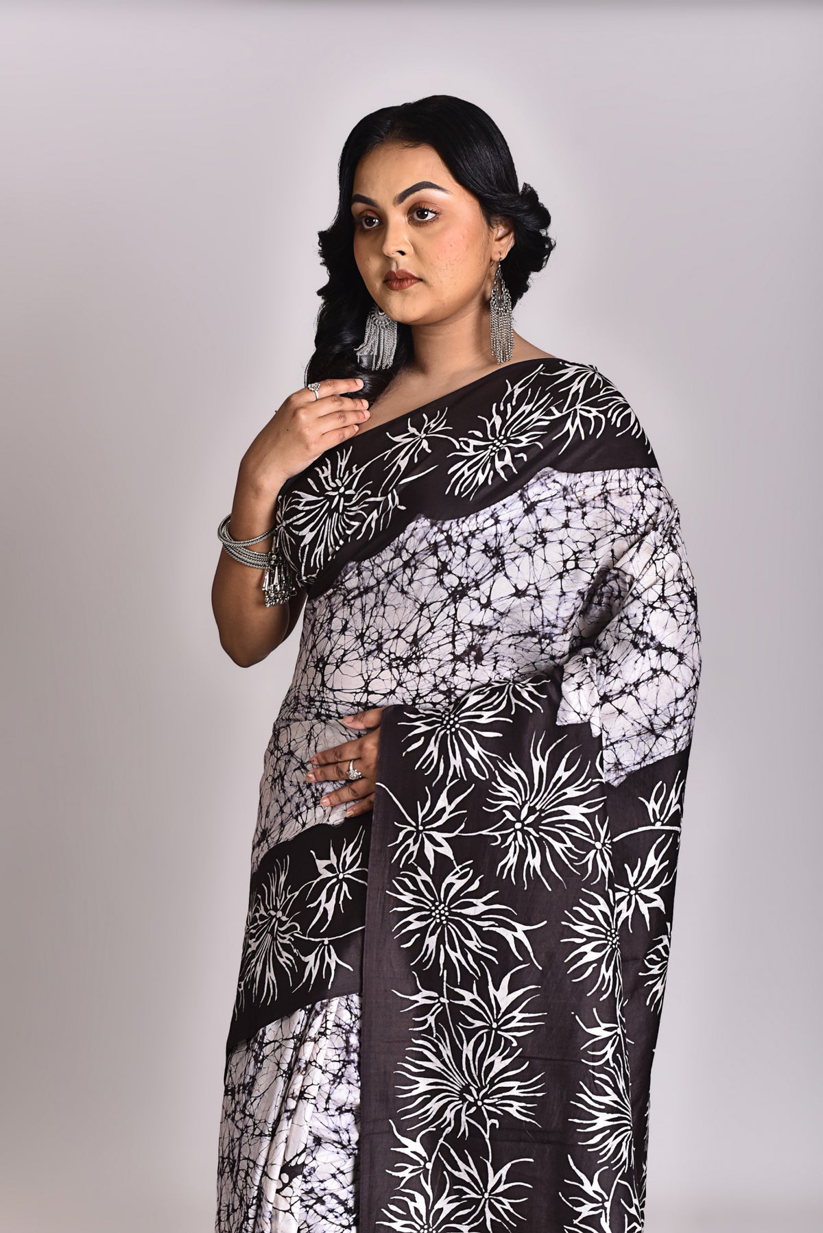Women's Katan Silk Handbatik Saree With Blouse Piece