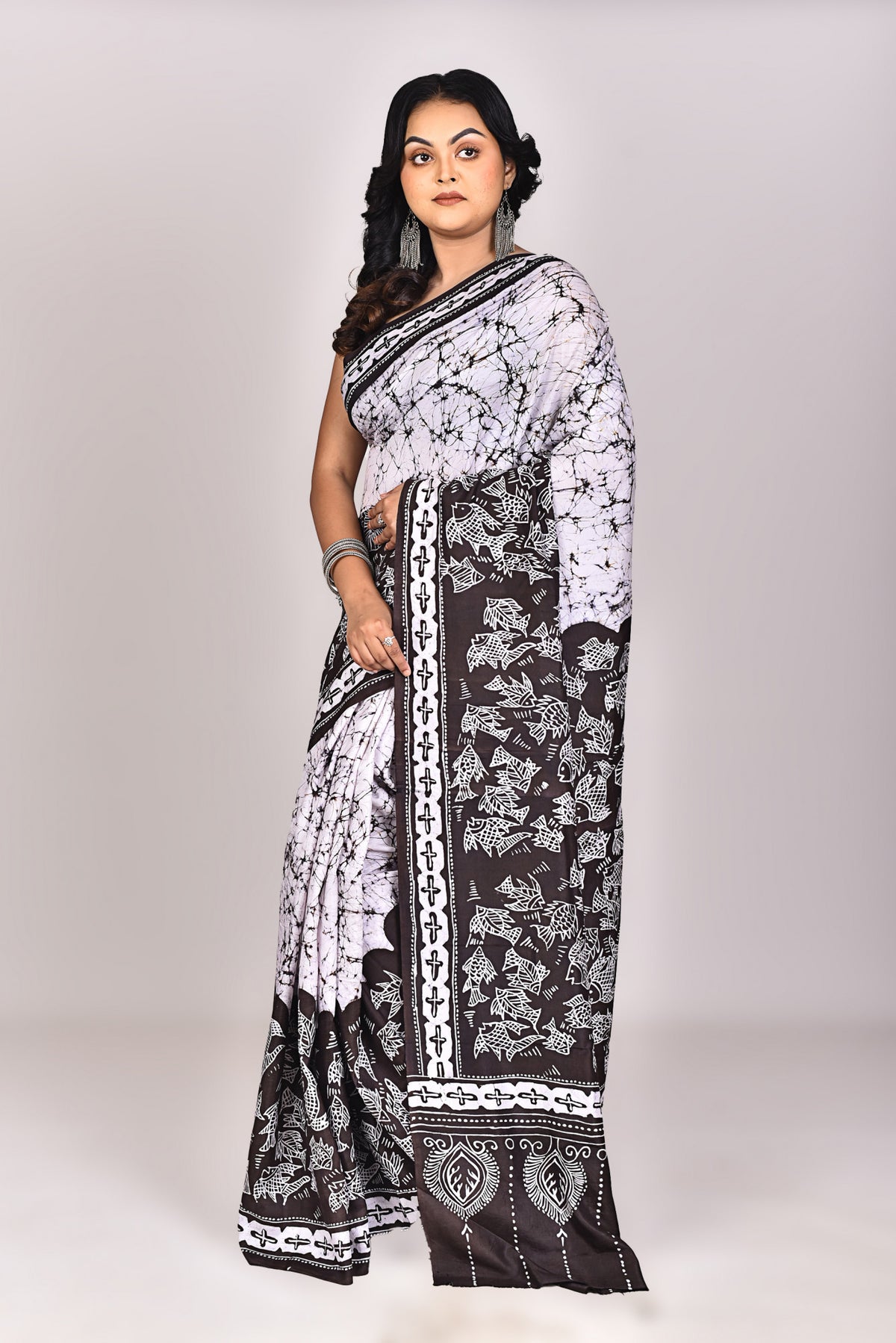 Women's Katan Silk Handbatik Saree With Blouse Piece