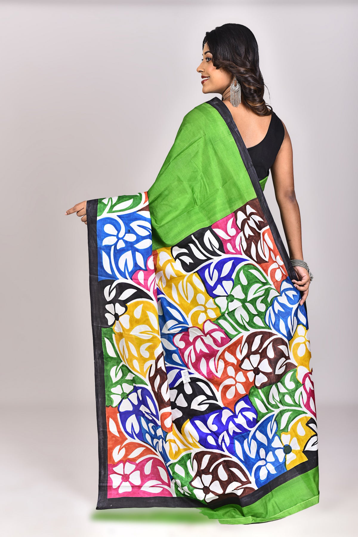 Women's Katan Silk Handprint Saree With Blouse Piece