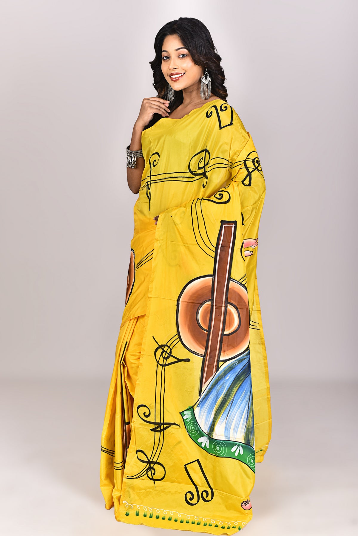 Women's Katan Silk Handprint Saree With Blouse Piece