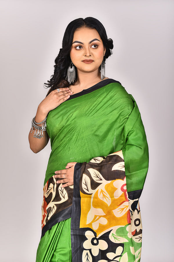 Women's Katan Silk Handprint Saree With Blouse Piece