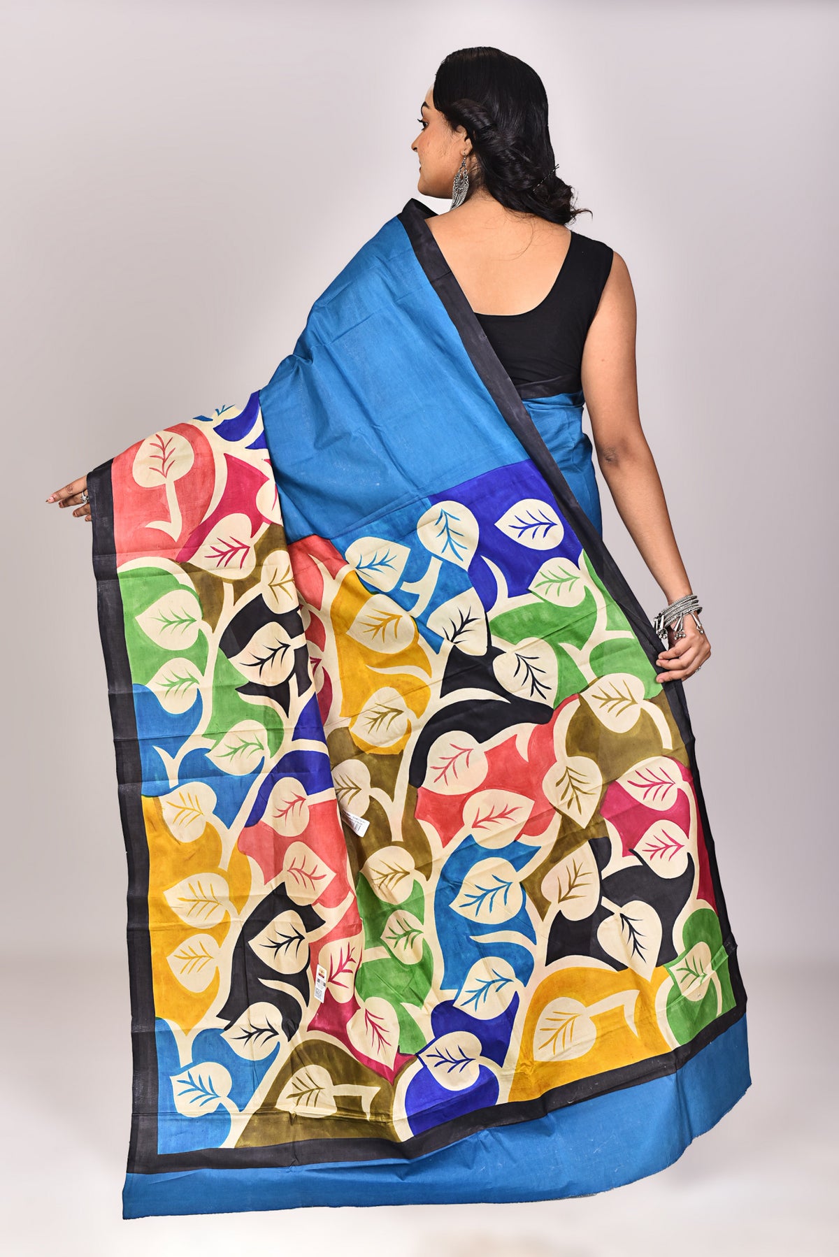 Women's Katan Silk Handprint Saree With Blouse Piece
