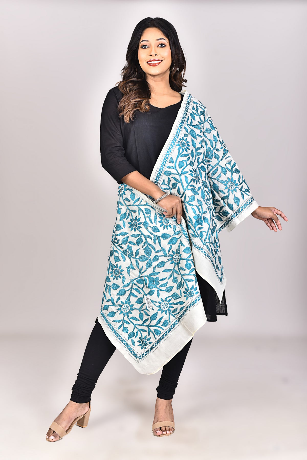 Women's Tussar Silk Kantha Dupatta