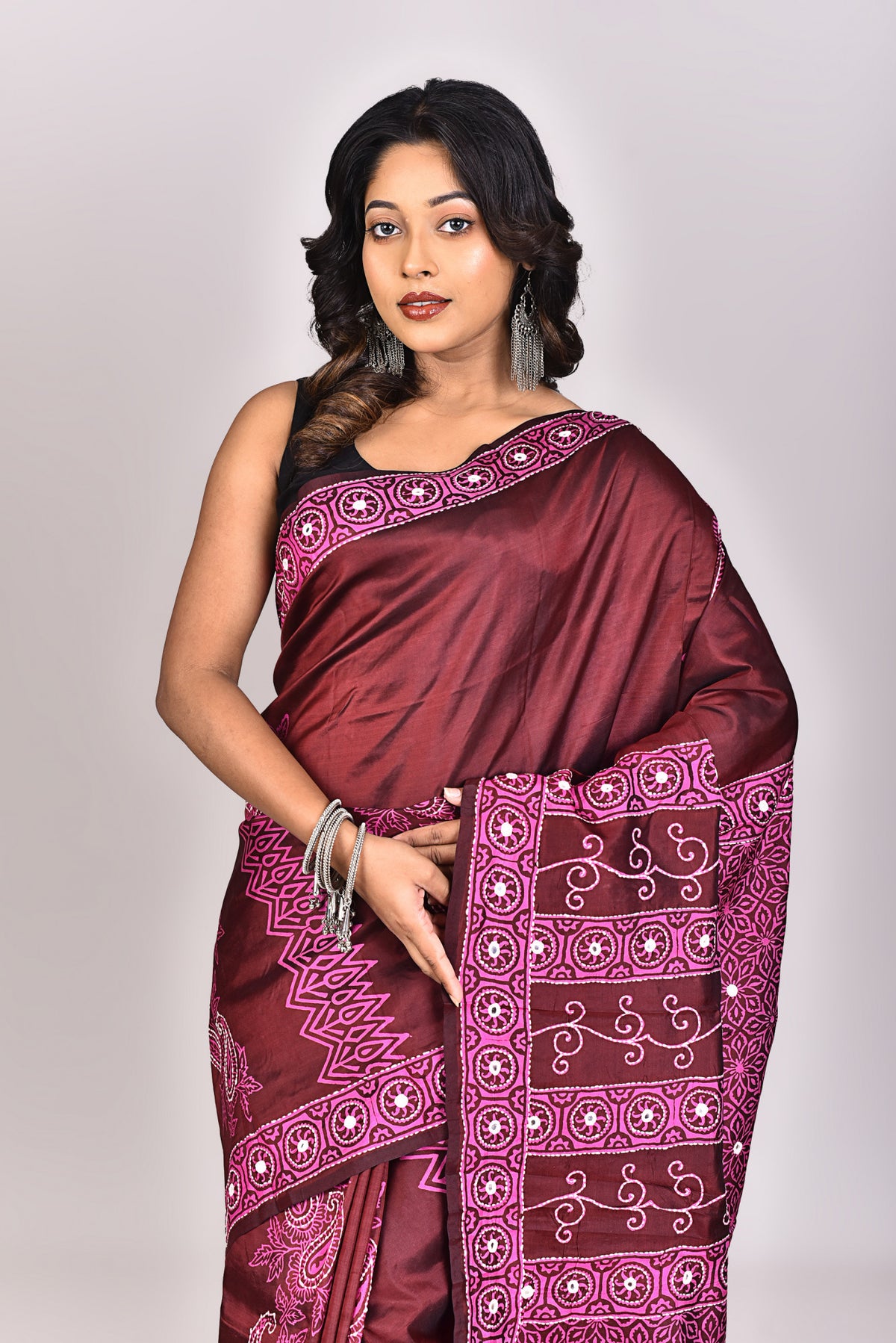 Women's Katan Silk Lambani Saree With Blouse Piece